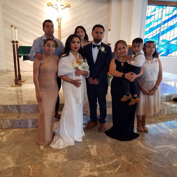 Meet your Posher, Lesly - Picture 1 of 1